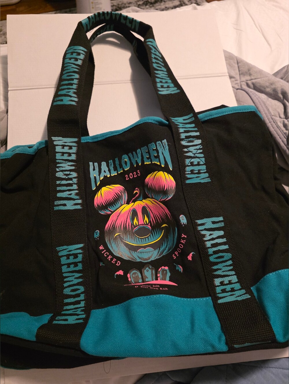 Disney Parks Halloween 2023 Glow In The Dark Tote Bag